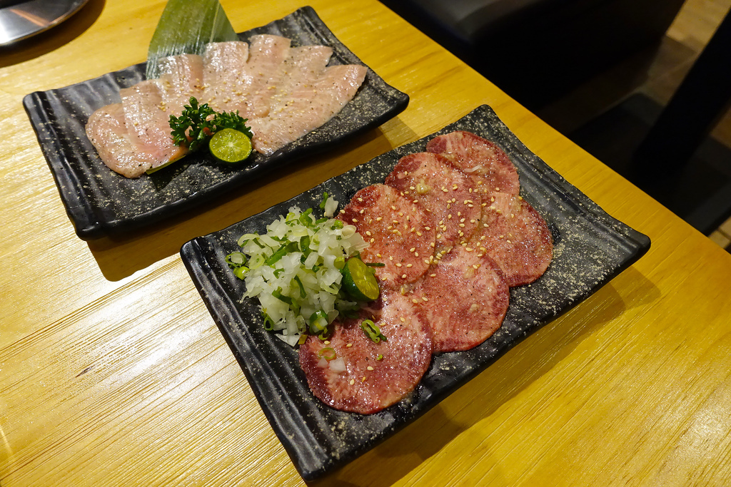 【燒肉居酒】樂氣燒肉本部 , 忠孝敦化東區全新日式燒肉店 , 肉質口感極佳回訪度100％ , CP值高服務態度極佳 , 生啤酒配燒肉壓力全消