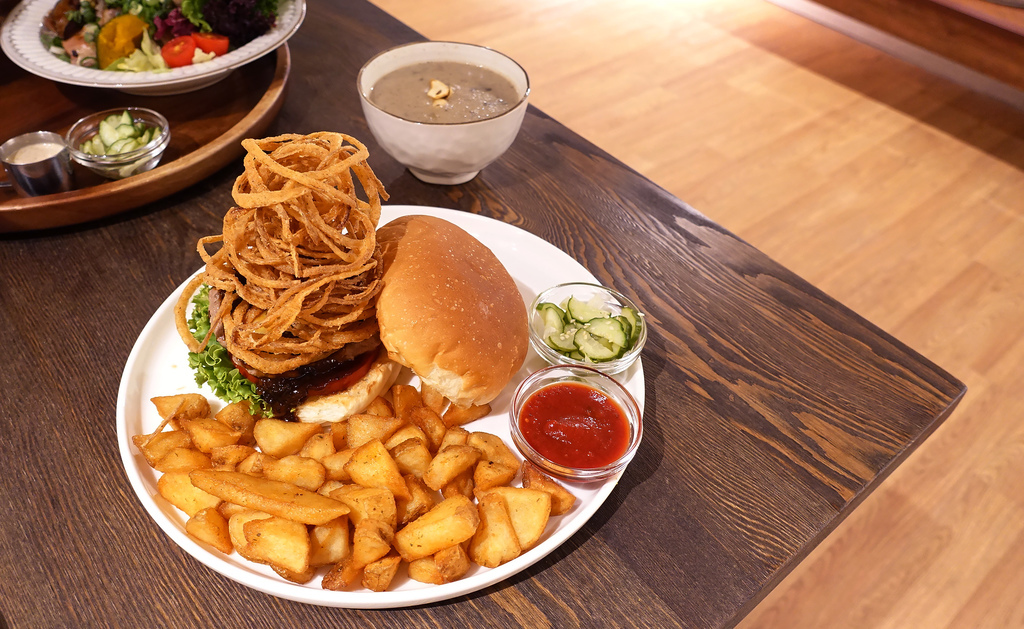 【日式洋食】Waku Waku Buger  わくわく  (中山店) , 日系洋食早午餐漢堡定食簡餐 , 去了無數次的中山商圈誠品生活南西店文青質感好秘境 / 寵物友善餐廳